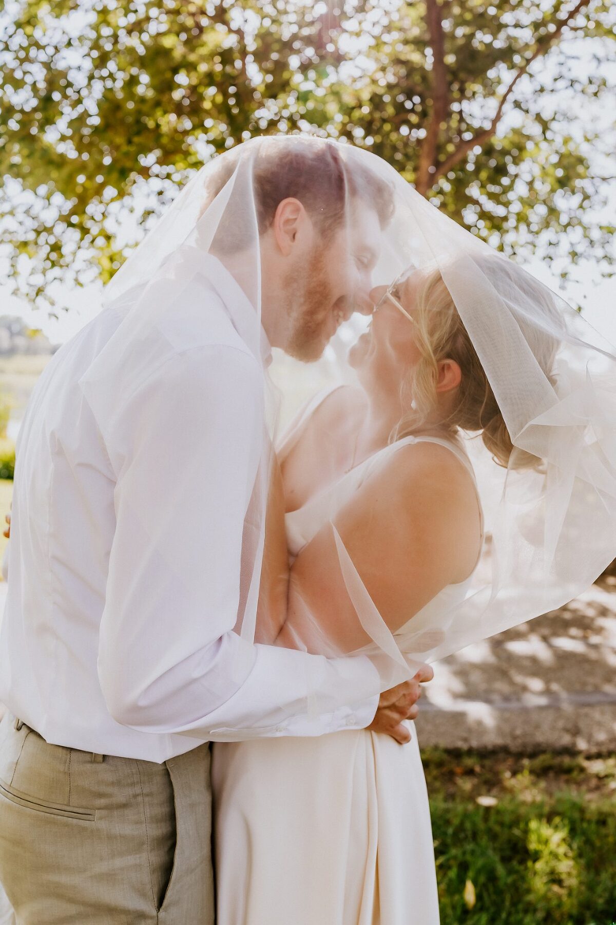 Kissing under veil